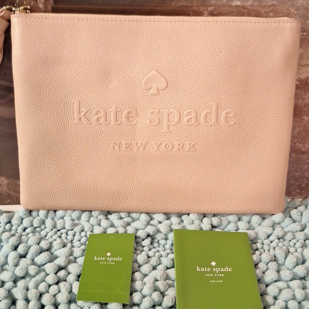 NWT Kate Spade Blush Rose Clutch Bag, WKRU5144 larchmont Avenue Logo